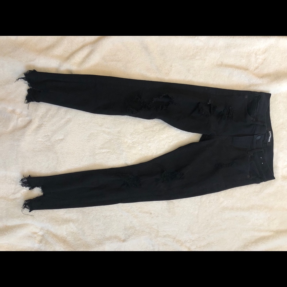 Express distressed (ripped) jeans